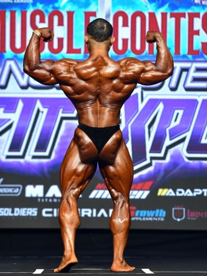 Мануэль Анжело стал чемпионом "Musclecontest Nordeste Fit Expo Pro" 2026 года в категории "Classic Physique"