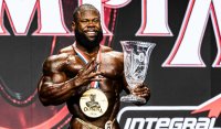 Кеон Пирсон стал чемпионом "Мистера Олимпия" 2026 года в бодибилдинге до 212 фунтов